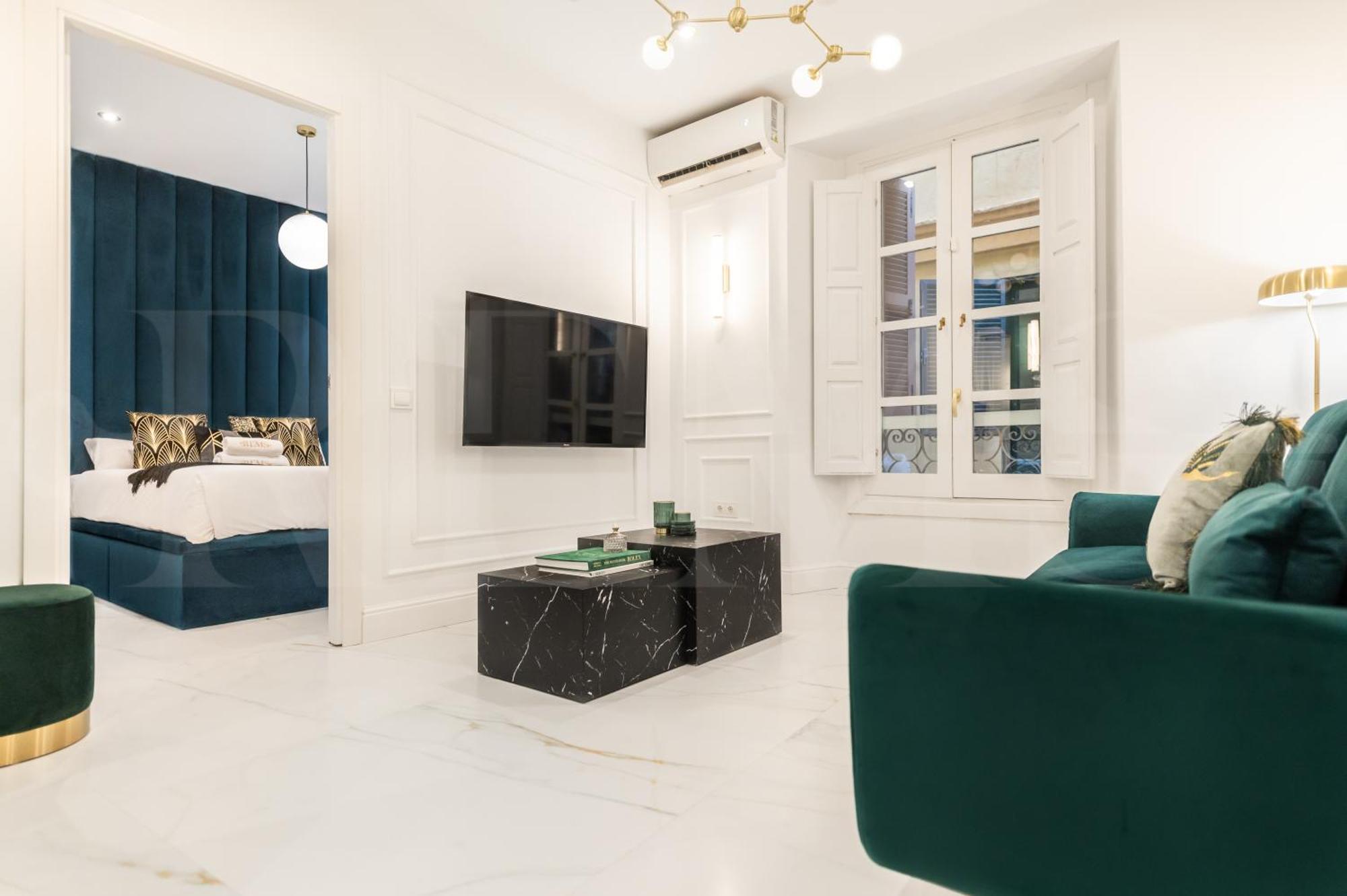 Glamorous Flat In The Heart Of Malaga By Rems Exterior foto